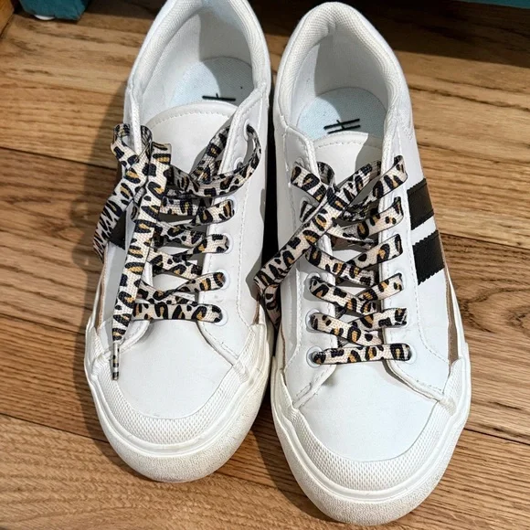 Hey Girl by Corkys White Sneakers with Black Stripes, Leopard Laces - Picture 4 of 4